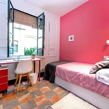 Loopinn * غرناطة