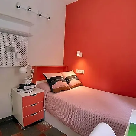 Hotel Loopinn Granada