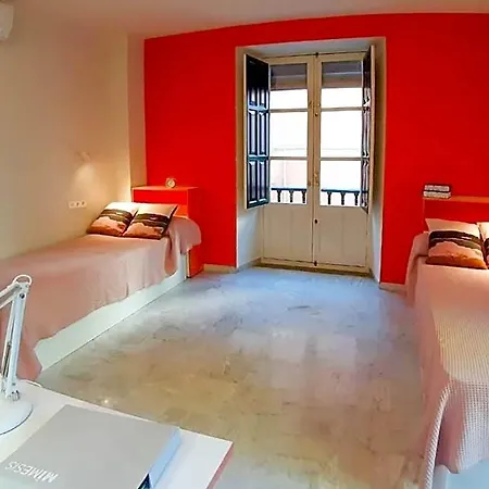 Loopinn Hotel Granada