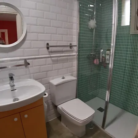 Loopinn Szálloda *